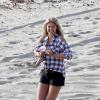 Kate Upton a passé le samedi 23 novembre sur la plage de Malibu pour un shooting photo