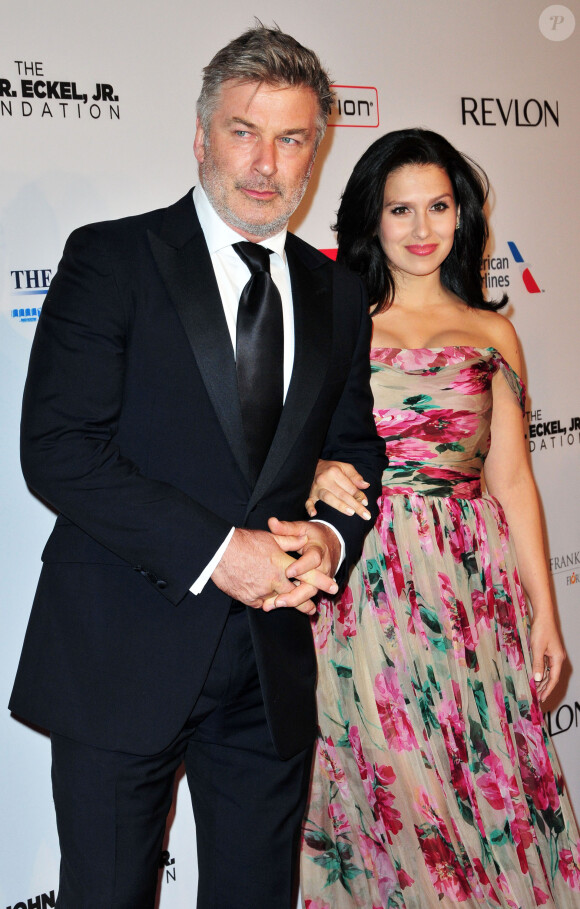 Alec Baldwin et son épouse Hilaria Thomas à la soirée "Elton John AIDS Foundation" à New York. Le 15 octobre 2013.
