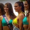 Les 33 Miss régionales se livrent au célèbre shooting photo en maillot de bain en compagnie de Marine Lorphelin au Sri Lanka pour Miss France 2014
