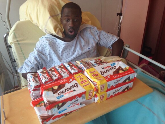 Teddy Tamgho à l'hôpital à Paris après sa grave blessure, le vendredi 29 novembre 2013.