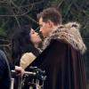 Exclusif - Ginnifer Goodwin enceinte, Josh Dallas - Tournage de la serie "Once Upon A Time" à Vancouver, le 27 novembre 2013.