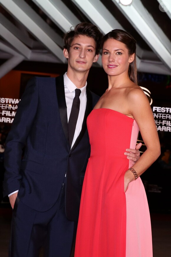 Pierre Niney et sa compagne Natasha Andrews au 13e Festival International du Film de Marrakech le 1er décembre 2013.