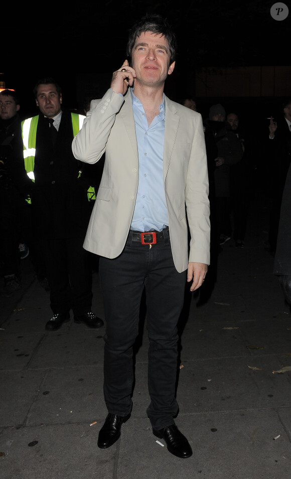 Noel Gallagher a assisté à la soirée d'anniversaire du magazine Playboy au Playboy Club. Londres, le 2 décembre 2013.
