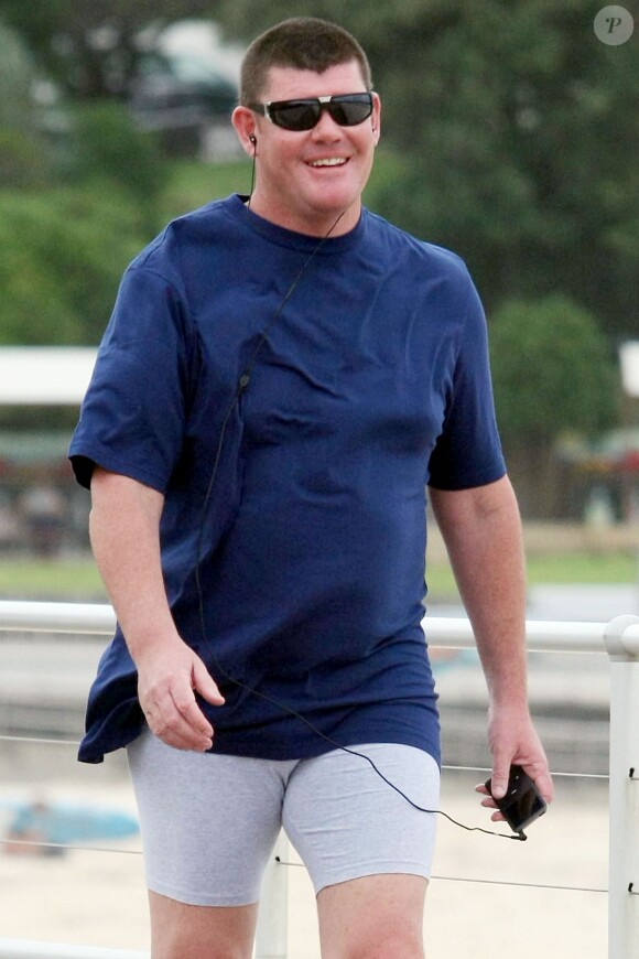 EXCLUSIVE -  James Packer en pleine séance de sport à Sydney, en février 2012