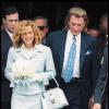Mariage de Johnny Hallyday et Laeticia à la mairie de Neuilly-sur-Seine, le 25 mars 1996.
