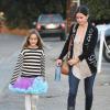 Courteney Cox fait du shopping avec sa fille Coco à Brentwood, le 31 octobre 2012.