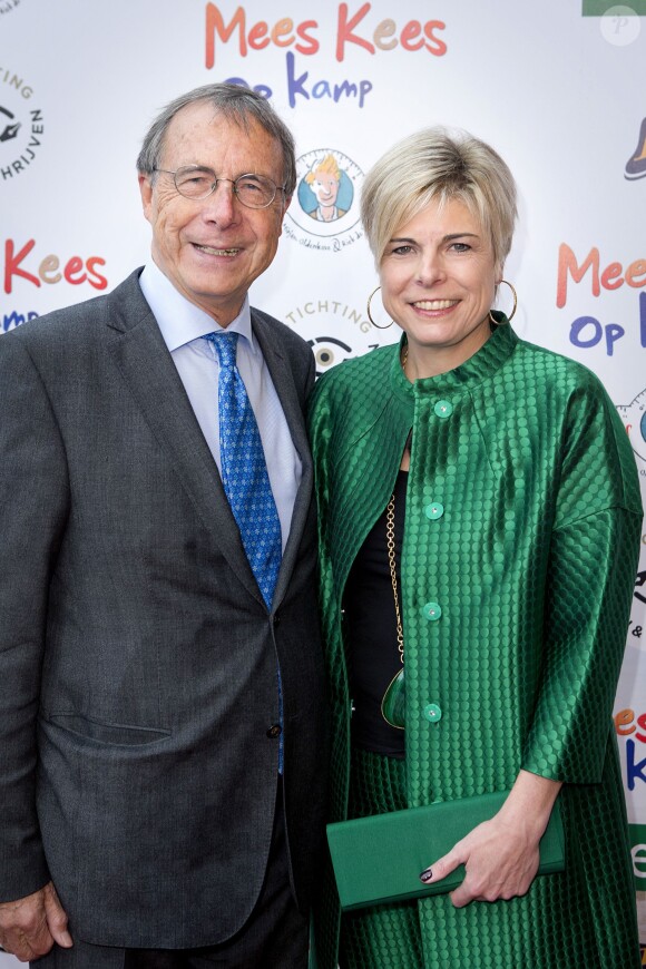 La princesse Laurentien des Pays-Bas a pu compter sur le soutien de son père Laurens Jan Brinkhorst pour faire la promotion de la campagne Vaders Voor Lezen 2014 le 8 décembre 2013 à l'occasion de l'avant-première du film Mees Kees op Camp à Ede.