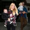 Jessica Simpson accompagnée de son amoureux Eric Johnson, ainsi que leurs enfants Ace et Maxwell, quittent l'hôtel Crosby à New York, le 6 décembre 2013.