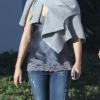 Exclusif - Mila Kunis (enceinte ?) fait du shopping avec son père Mark et des amis à Tampa Bay, le 7 décembre 2013.