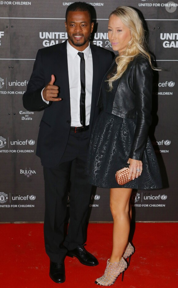 Patrice Evra et son épouse Sandra au gala de Manchester United en faveur de l'UNICEF, le 21 novembre 2013 à Manchester