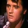 Elvis Presley chante son tube Blue Christmas.