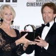 Helen Mirren et Jerry Bruckheimer lors des 27e American Cinematheque Awards qui honorent Jerry Bruckheimer à Beverly Hills le 12 décembre 2013