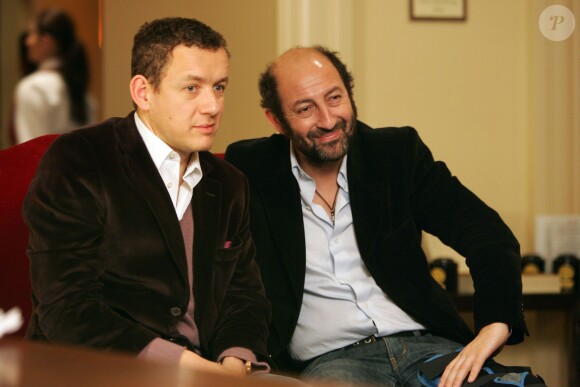 Dany Boon et Kad Merad lors de l'avant-première du film Bienvenue chez les Ch'tis à Bruxelles le 26 février 2008