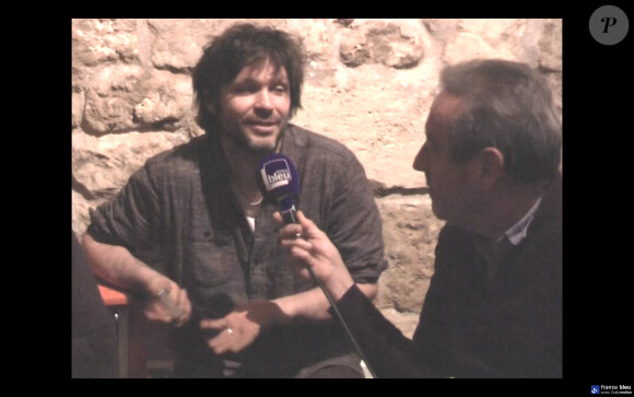 Pascal Humbert et Bertrand Cantat du groupe Détroit dans la cave où ils répètent à Bordeaux. Le duo se confie au micro de José Ruiz pour France Bleu Gironde, décembre 2013.