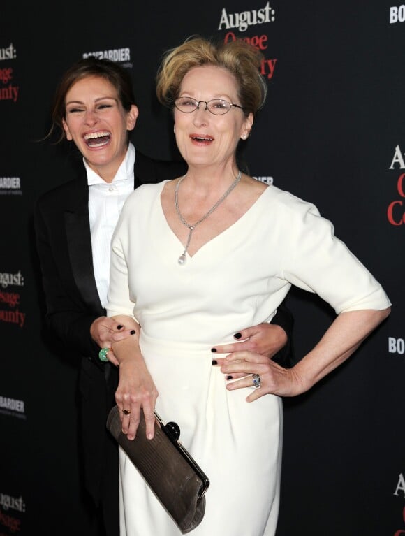 Julia Roberts et Meryl Streep à la première du film Un été à Osage County à Los Angeles, le 16 décembre 2013.