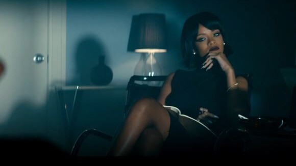 Rihanna : Sexy psychologue d'Eminem dans le clip de "The Monster"