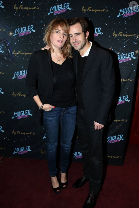 Marie-Amélie Seigner et son compagnon Benjamin Didier à la générale du spectacle de Thierry Mugler au Comedia, Mugler Follies, à Paris, le 18 décembre 2013.