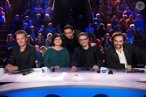 Le jury Maurane, Andre Manoukian, Sinclair Olivier Bas et Cyril Hanouna sur le prime de la Nouvelle Star 2014, le 12 décembre 2013.