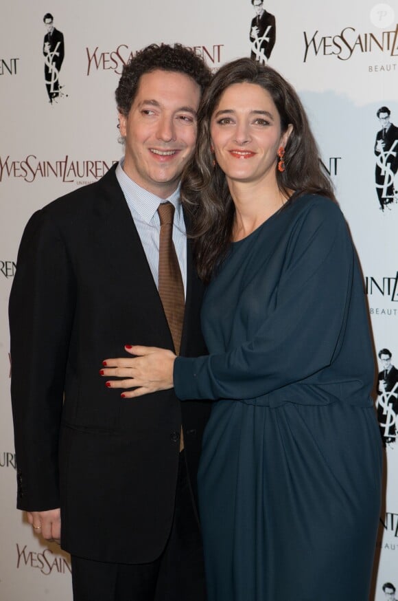 Guillaume Gallienne et sa femme Amandine à la première du film Yves Saint Laurent à l'UGC Normandie de Paris, le 19 décembre 2013.