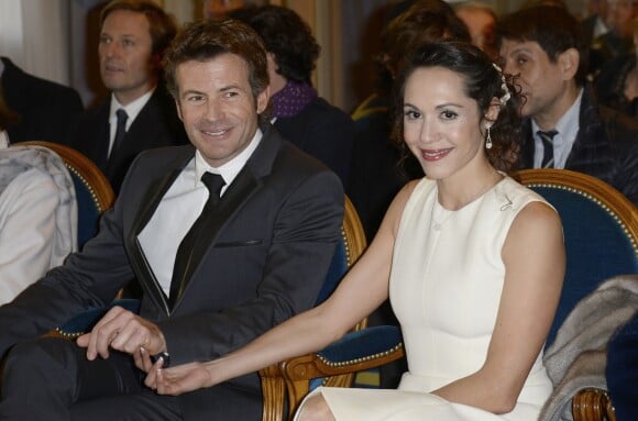 Exclusif - Candice Hugo et Christophe Dardeau lors de leur mariage à la mairie du 16e arrondissement de Paris le 18 décembre 2013