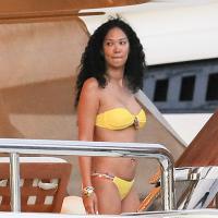 Kimora Lee Simmons : Noël en bikini, avec son ex-mari et leurs filles