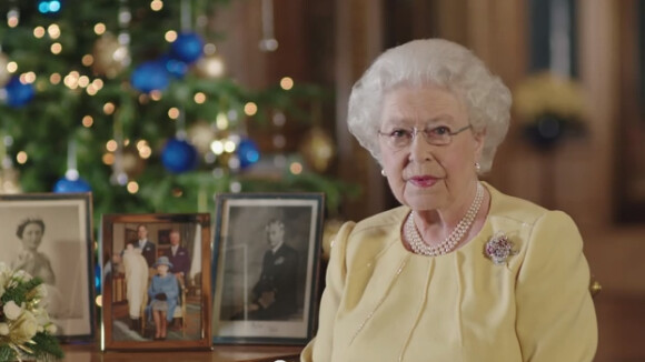 Elizabeth II : Le prince George de Cambridge au coeur de ses voeux de Noël 2013