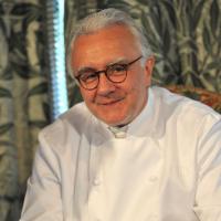 Alain Ducasse : Le chef cuisinier est papa pour la 4e fois