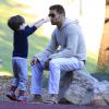Exclusif - Ricky Martin et ses fils Matteo et Valentino, dans un parc à Sydney, en Australie, le 18 mai 2013.
