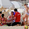 Jane Seymour, superbe en bikini à 62 ans, en vacances avec sa famille à Hawaï le 2 janvier 2014