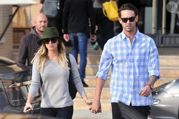 Les jeunes mariés Kaley Cuoco et Ryan Sweeting sortant de chez Barneys New York à Beverly Hills, le 3 janvier 2014