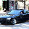 Ryan Sweeting a reçu sa BMW en guise de cadeau de mariage sous les yeux de son épouse Kaley Cuoco, le 2 janvier 2014 à Los Angeles