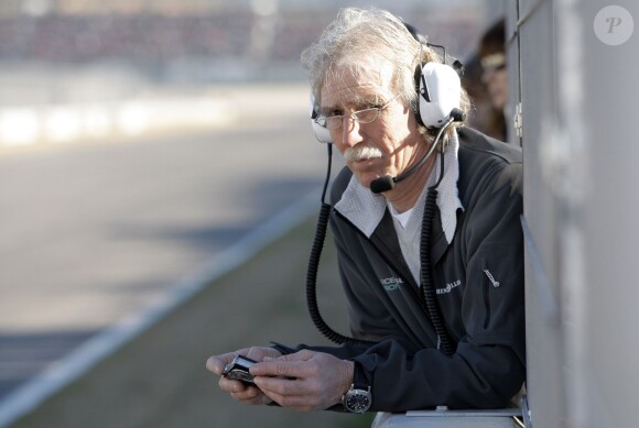 Johannes Peil, le docteur personnel de Michael Schumacher, sur le circuit de Valence, le 3 février 2010