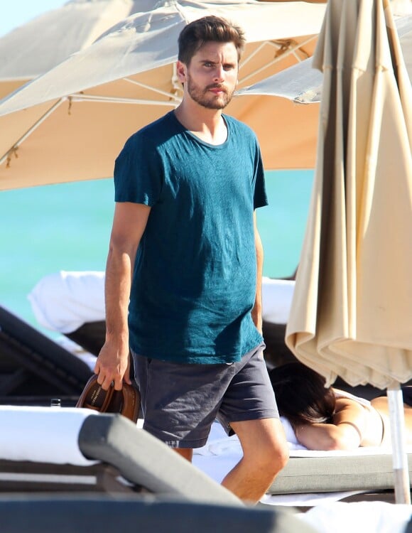 Scott Disick se rend à la piscine à Miami, le 9 decembre 2013. La star de télé réalité a perdu son père fin décembre 2013