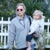 Exclusif : Kate Hudson, avec son fils Bingham (dont le père est Matthew Bellamy de Muse), allant chez son frère Oliver à Brentwood le 4 janvier 2014, pour une réunion en famille avec sa mère, Goldie Hawn, Kurt Russell...