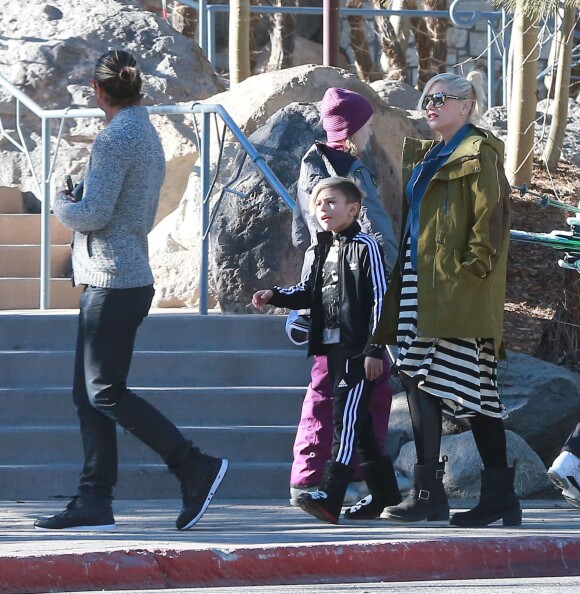 Exclusif - Gwen Stefani achève ses vacances au ski avec son mari Gavin Rossdale et leurs fils Kingston et Zuma. Mammoth, le 5 janvier 2014.
