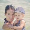Jade Foret en vacances au soleil avec sa fille Liva à l'île Maurice. Janvier 2014.