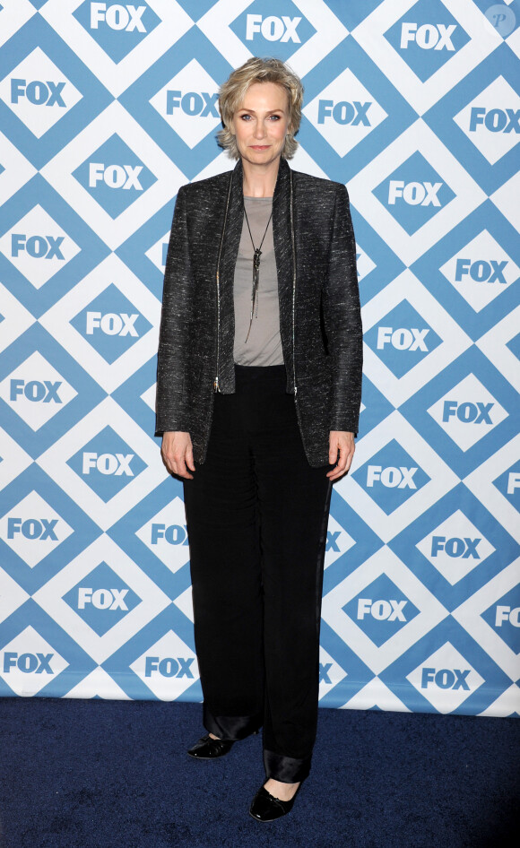 Jane Lynch assiste à la soirée du Winter All-Star TCA Press Tour de la chaîne FOX à l'hôtel Langham Huntington. Pasadena, le 13 janvier 2014.