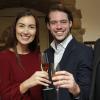 Bientôt un bébé, ça mérite un toast ! Le prince Felix et la princesse Claire de Luxembourg présentant les vins de leur domaine varois Le Château Les Crostes le 27 novembre 2013 au Luxembourg