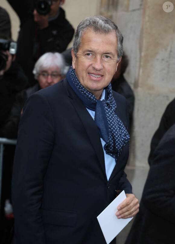 Mario Testino arrive au show couture Christian Dior à Paris le 20 janvier 2014