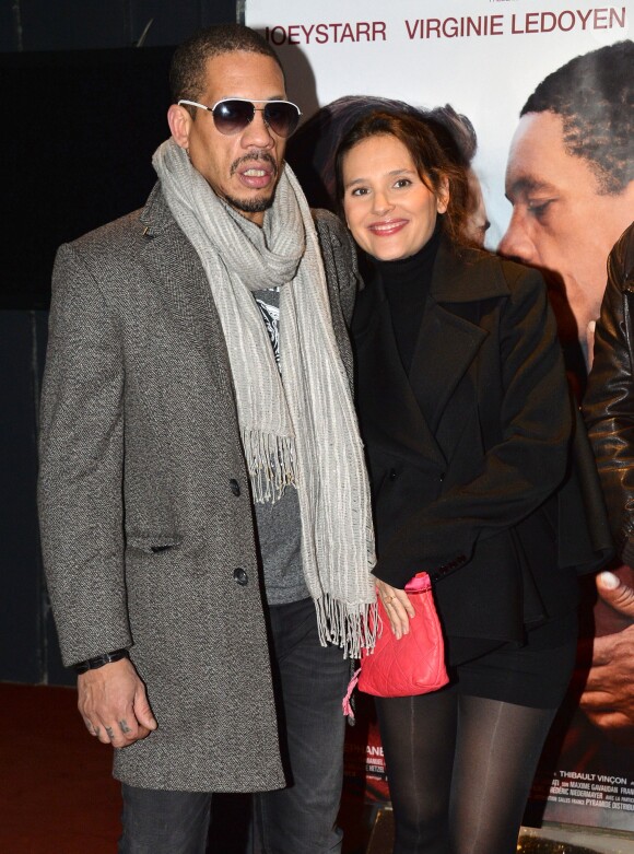 JoeyStarr et Virginie Ledoyen (enceinte) lors de la première du film "Une autre vie" à Paris, le 20 janvier 2014.