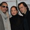 JoeyStarr, Virginie Ledoyen (enceinte) et Emmanuel Mouret (réalisateur) à la première d'Une autre vie à Paris, le 20 janvier 2014.