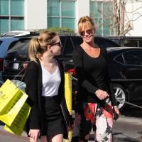 Melanie Griffith : Radieuse pour une séance shopping avec sa fille Stella