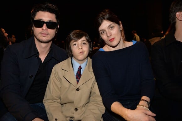 Jérémie Elkaïm, Valérie Donzelli et leur fils Gabriel, la famille au complet au défilé de mode Hommes Automne-Hiver 2014/2015 Dior Homme à Paris, le 18 janvier 2014.