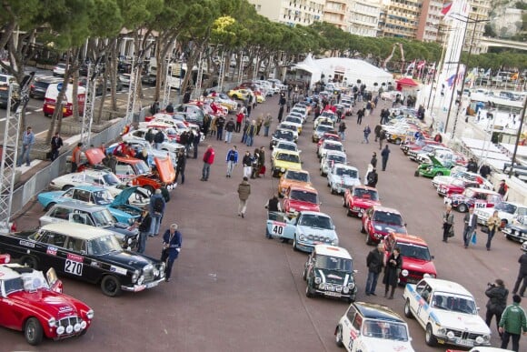 Image du port de Monaco avant le départ du le 17e Rallye Monte-Carlo Historique, le 23 janvier 2014. Pierre Casiraghi est engagé avec Carlo Borromeo à bord d'une Fiat Autobianchi A 112 Abarth.