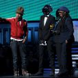 Pharrell Williams, les Daft Punk et Nile Rodgers acceptent le prix de Meilleure Performance Pop d'un duo ou groupe pour Get Lucky lors des 56e Grammy Awards au Staples Center. Los Angeles, le 26 janvier 2014.