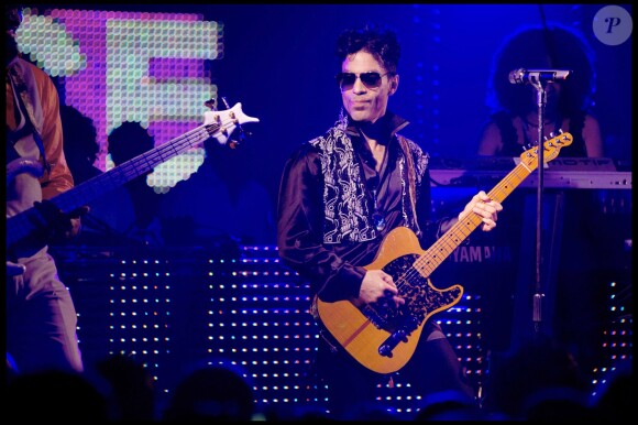 Prince en concert au club Le Palais à Cannes, le 26 juillet 2010