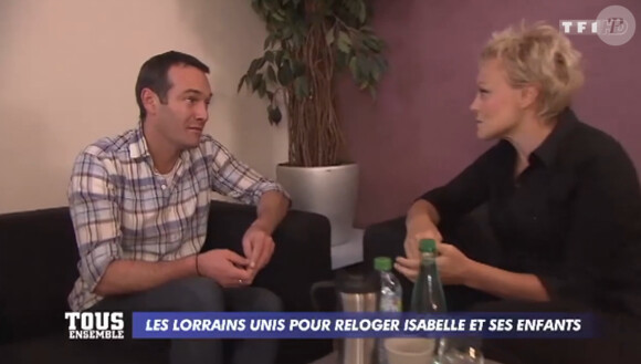 Muriel Robin donne un coup de pouce à Marc-Emmanuel dans l'émission de TF1, Tous Ensemble. Samedi 1er février 2014.
