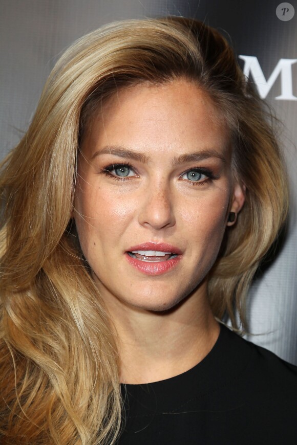 Bar Refaeli assiste la soirée Leather & Laces, événement pré-Super Bowl, au Liberty Theatre. New York, le 31 janvier 2014.