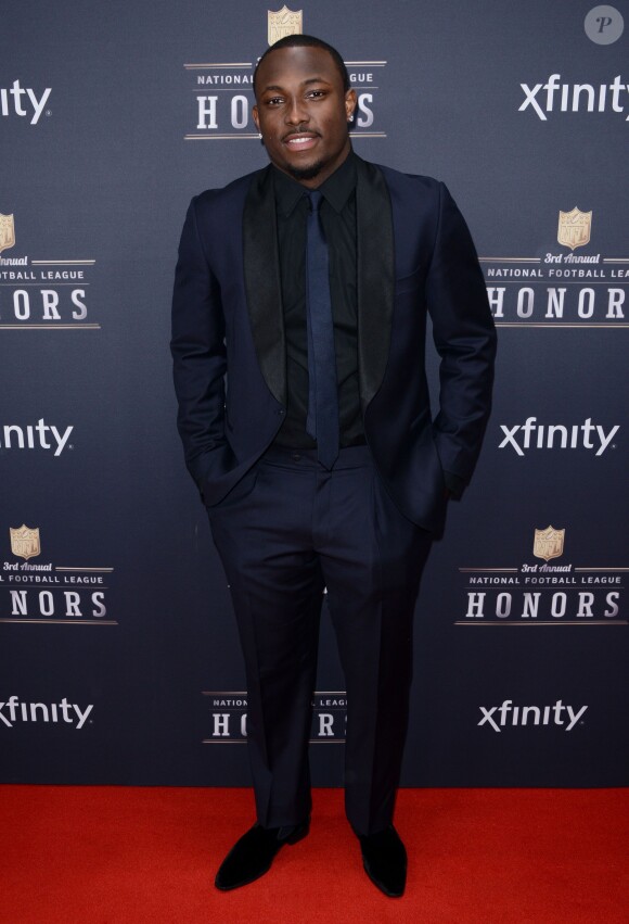 Le footballeur LeSean McCoy (Running Back des Philadelphia Eagles et lauréat du prix Fedex de Joueur au sol de l'année) assiste à la 3e édition des NFL Honors au Radio City Music Hall. New York, le 1er février 2014.