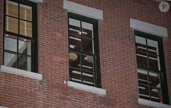 Hommages devant le domicile de l'acteur Philip Seymour Hoffman, retrouvé mort au 35 Bethune Street à New York. Le 2 février 2014